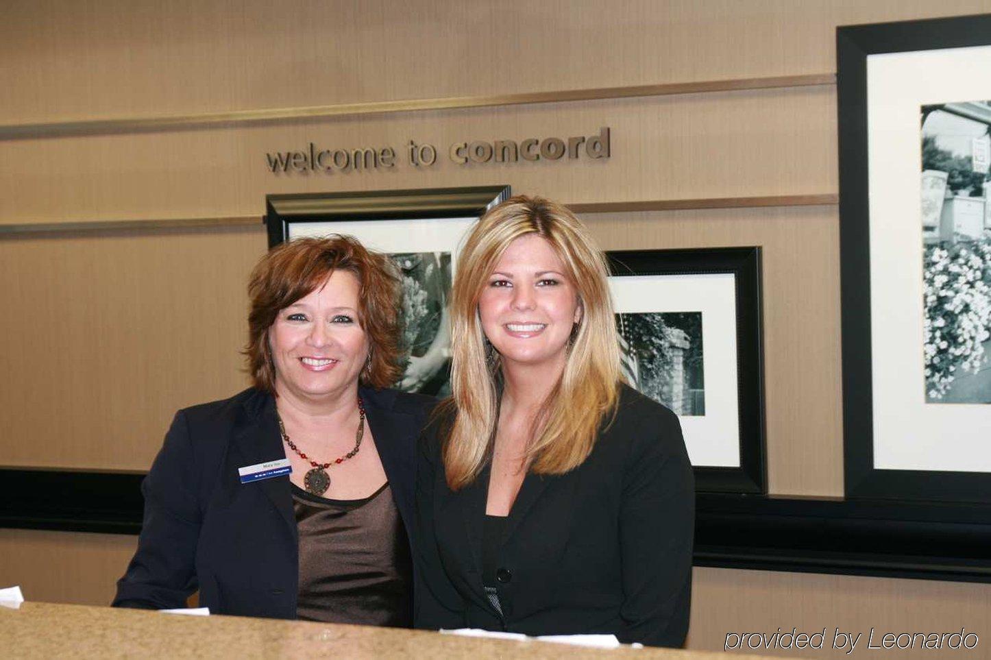 Hampton Inn & Suites Concord-Charlotte Interior photo
