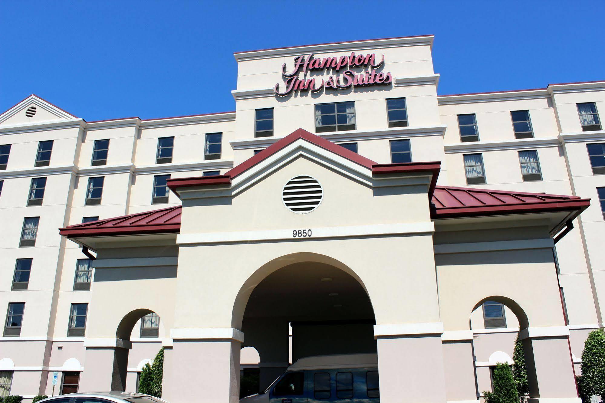 Hampton Inn & Suites Concord-Charlotte Exterior photo